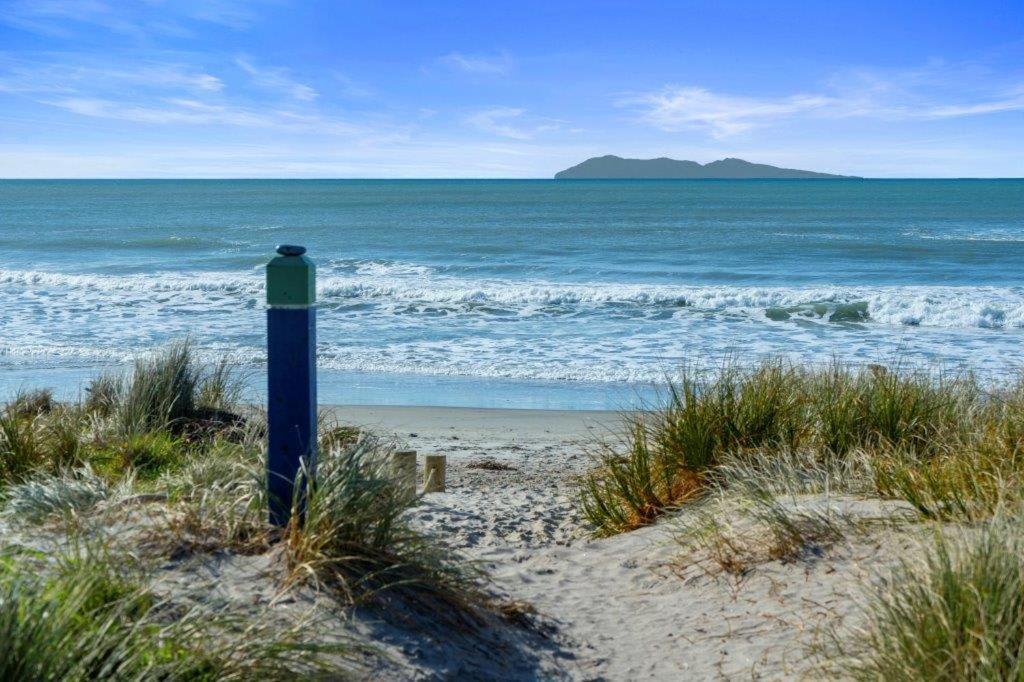 Recline On Leo Villa Waihi Dış mekan fotoğraf